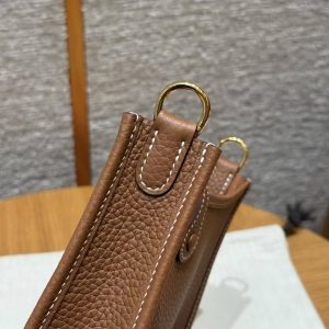 Hermes Evelyne 16 CM Bag Handmade In Taurillon Clemence Leather Gold Hardware 37 Gold - Image 5