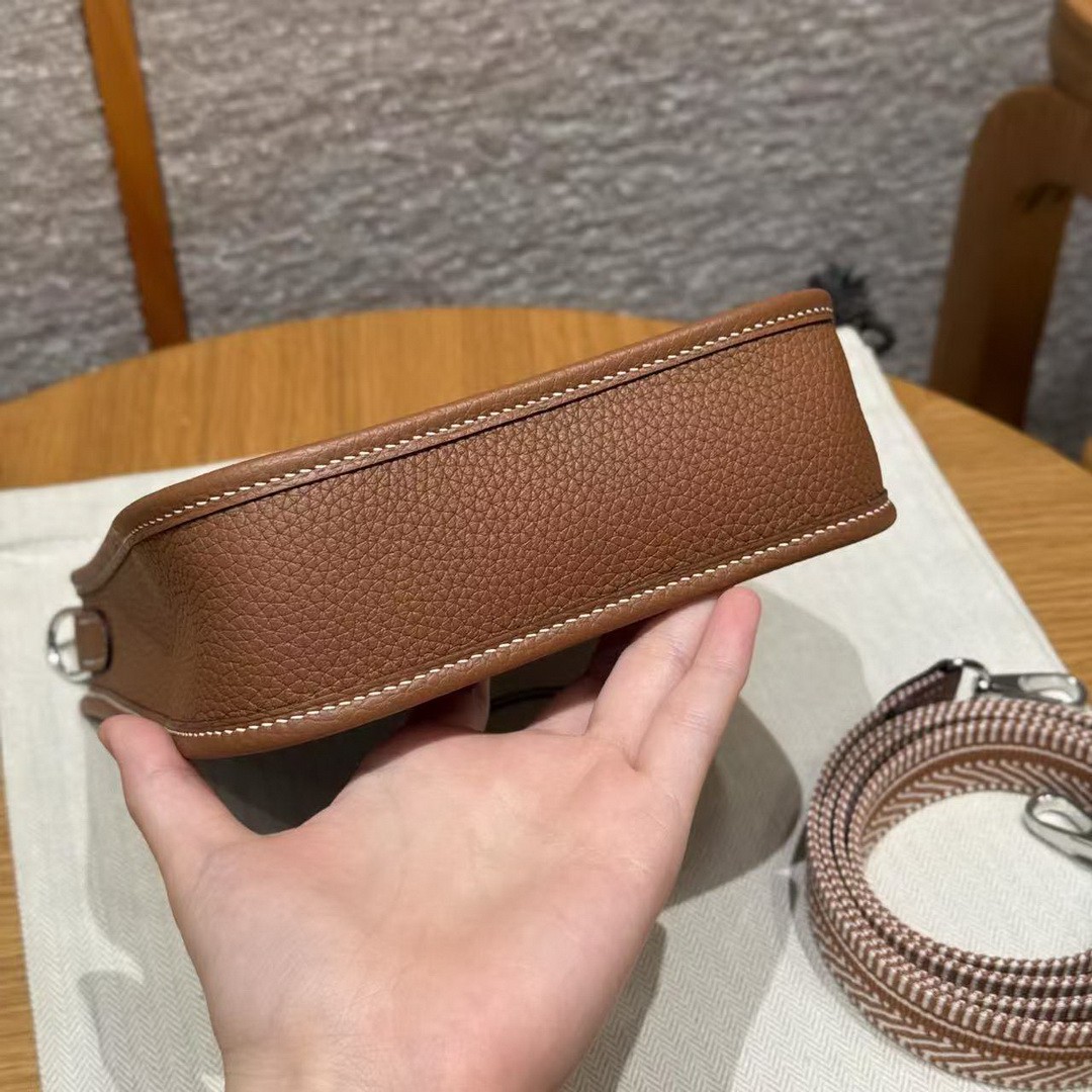 Hermes Evelyne 16 CM Bag Handmade In Taurillon Clemence Leather Silver Hardware 37 Gold - Image 12