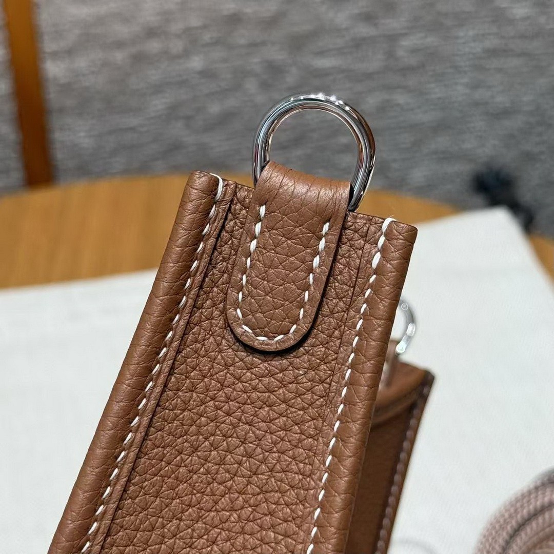 Hermes Evelyne 16 CM Bag Handmade In Taurillon Clemence Leather Silver Hardware 37 Gold - Image 6