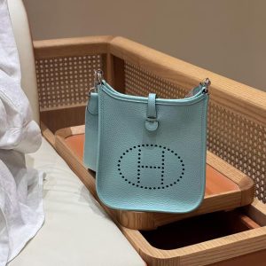 Hermes Evelyne 16 CM Bag Handmade In Taurillon Clemence Leather Sliver Hardware 3P Blue Atoll - Image 4