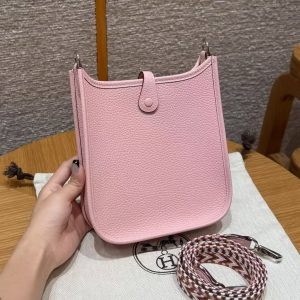 Hermes Evelyne 16 CM Bag Handmade In Taurillon Clemence Leather Silver Hardware 3Q Rose Sakura - Image 2
