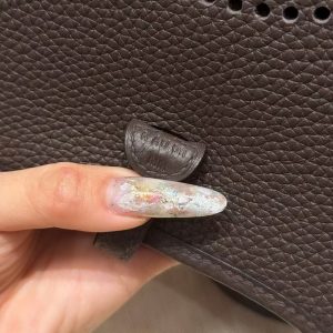 Hermes Evelyne 16 CM Bag Handmade In Taurillon Clemence Leather Gold Hardware 47 Chocolate - Image 13
