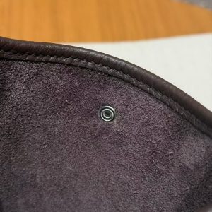 Hermes Evelyne 16 CM Bag Handmade In Taurillon Clemence Leather Gold Hardware 47 Chocolate - Image 8