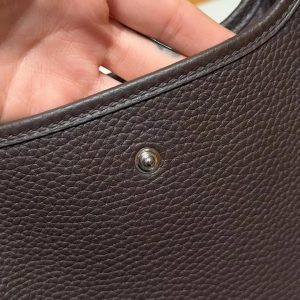 Hermes Evelyne 16 CM Bag Handmade In Taurillon Clemence Leather Gold Hardware 47 Chocolate - Image 7