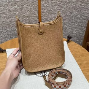 Hermes Evelyne 16 CM Bag Handmade In Epsom Calfskin Leather Gold Hardware 4B Biscuit - Image 2