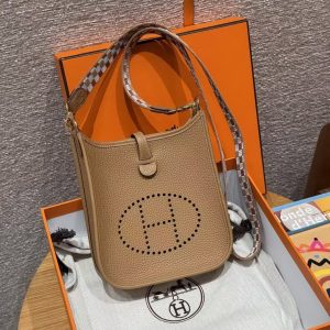 Hermes Evelyne 16 CM Bag Handmade In Epsom Calfskin Leather Gold Hardware 4B Biscuit - Image 7