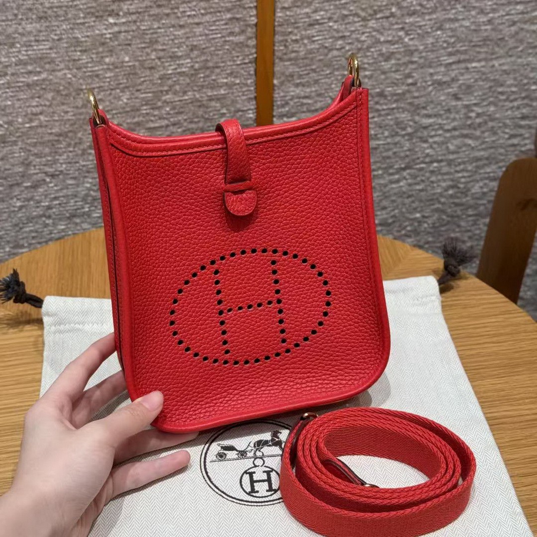 Hermes Evelyne 16 CM Bag Handmade In Taurillon Clemence Leather Gold Hardware 5E Vermillon