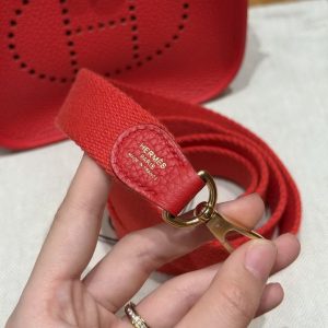 Hermes Evelyne 16 CM Bag Handmade In Taurillon Clemence Leather Gold Hardware 5E Vermillon - Image 7