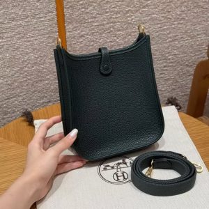 Hermes Evelyne 16 CM Bag Handmade In Taurillon Clemence Leather Gold Hardware 60 Vert Cypres - Image 2