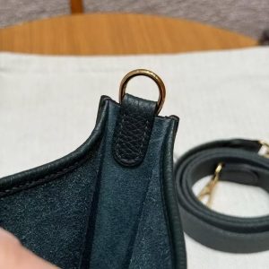 Hermes Evelyne 16 CM Bag Handmade In Taurillon Clemence Leather Gold Hardware 60 Vert Cypres - Image 6