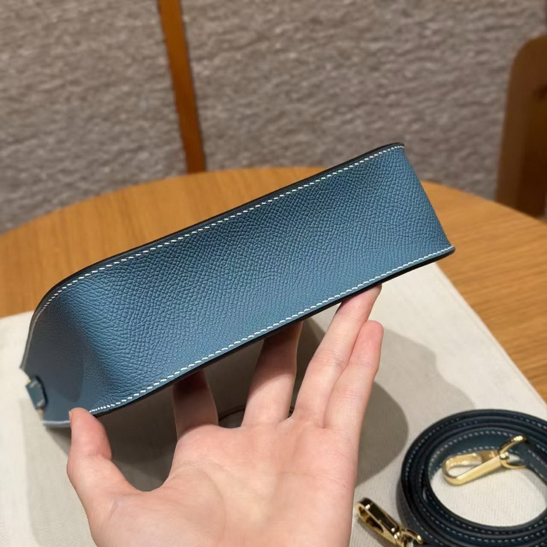 Hermes Evelyne 16 CM Bag Handmade In Epsom Calfskin Leather Gold Hardware 75 Blue Jean - Image 17