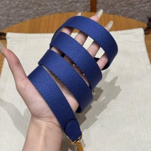 Hermes Evelyne 16 CM Bag Handmade In Taurillon Clemence Leather Gold Hardware 7T Blue Electric - Image 3