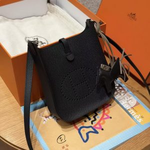 Hermes Evelyne 16 CM Bag Handmade In Epsom Calfskin Leather Sliver Hardware 89 Noir - Image 11