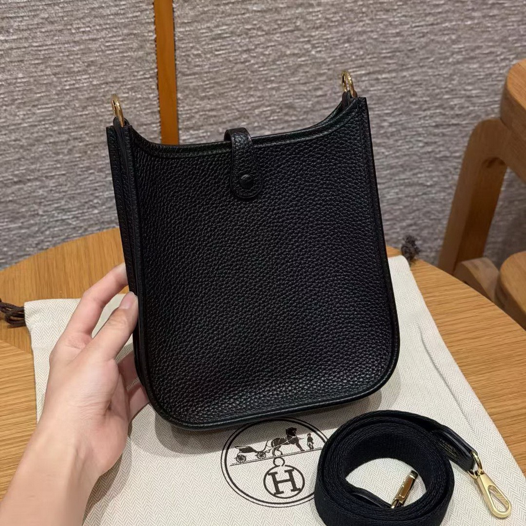 Hermes Evelyne 16 CM Bag Handmade In Taurillon Clemence Leather Gold Hardware 89 Noir - Image 2