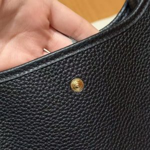 Hermes Evelyne 16 CM Bag Handmade In Taurillon Clemence Leather Gold Hardware 89 Noir - Image 5