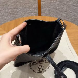 Hermes Evelyne 16 CM Bag Handmade In Taurillon Clemence Leather Silver Hardware 89 Noir - Image 12