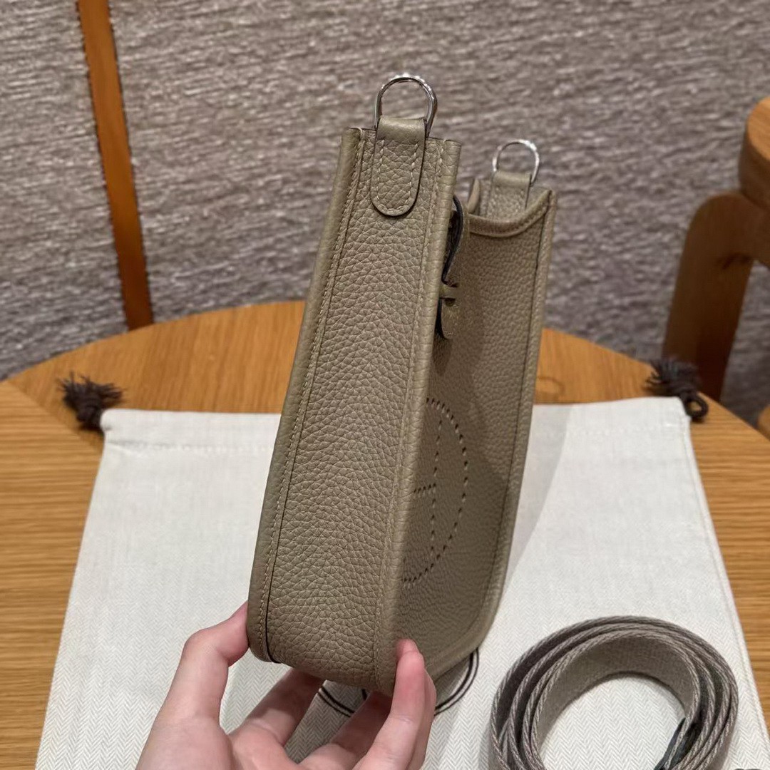 Hermes Evelyne 16 CM Bag Handmade In Epsom Calfskin Leather Sliver Hardware 8Q Beige Marfa - Image 17