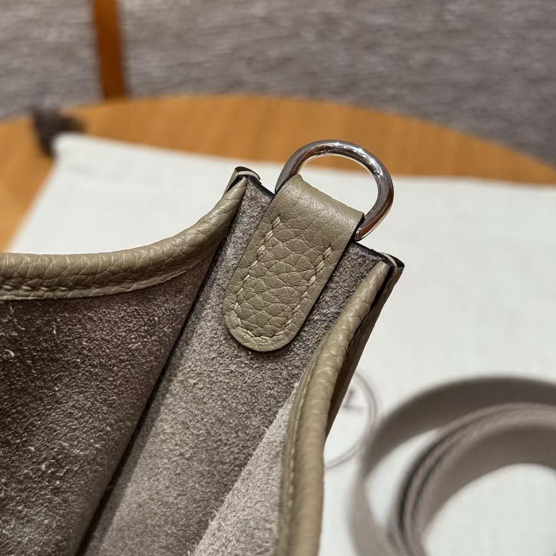 Hermes Evelyne 16 CM Bag Handmade In Epsom Calfskin Leather Sliver Hardware 8Q Beige Marfa - Image 5