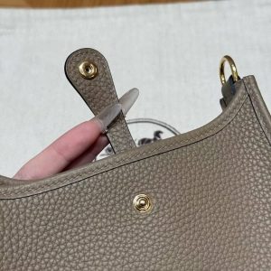 Hermes Evelyne 16 CM Bag Handmade In Taurillon Clemence Leather Gold Hardware 8Q Beige Marfa - Image 16