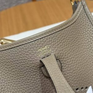Hermes Evelyne 16 CM Bag Handmade In Taurillon Clemence Leather Gold Hardware 8Q Beige Marfa - Image 9