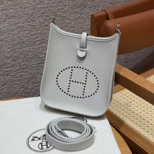 Hermes Evelyne 16 CM Bag Handmade In Taurillon Clemence Leather Silver Hardware 8U Blue Glacier - Image 4