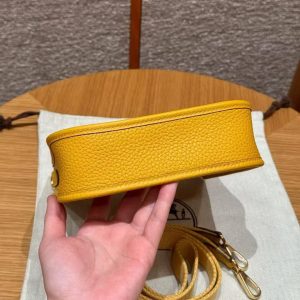 Hermes Evelyne 16 CM Bag Handmade In Taurillon Clemence Leather Gold Hardware 9D Jaune Amber - Image 16