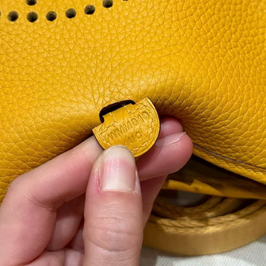 Hermes Evelyne 16 CM Bag Handmade In Taurillon Clemence Leather Gold Hardware 9D Jaune Amber - Image 13
