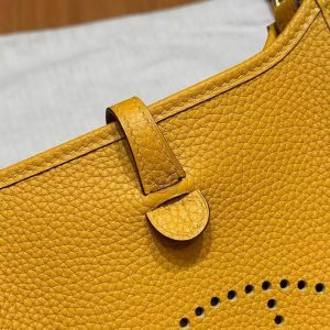 Hermes Evelyne 16 CM Bag Handmade In Taurillon Clemence Leather Gold Hardware 9D Jaune Amber - Image 10