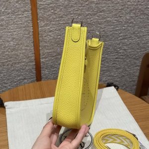 Hermes Evelyne 16 CM Bag Handmade In Taurillon Clemence Leather Silver Hardware 9O Jaune Naples - Image 17