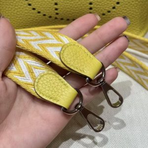 Hermes Evelyne 16 CM Bag Handmade In Taurillon Clemence Leather Silver Hardware 9O Jaune Naples - Image 7
