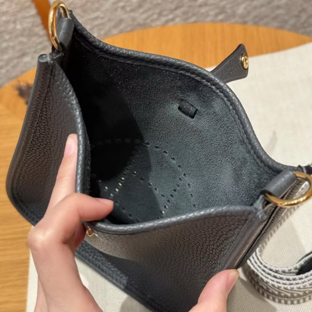 Hermes Evelyne 16 CM Bag Handmade In Epsom Calfskin Leather Gold Hardware H0 Gigs Misty - Image 12
