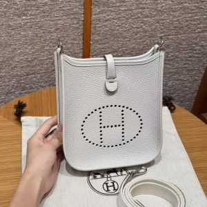 Hermes Evelyne 16 CM Bag Handmade In Taurillon Clemence Leather Silver Hardware M4 Girs Pale