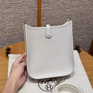 Hermes Evelyne 16 CM Bag Handmade In Taurillon Clemence Leather Silver Hardware M4 Girs Pale - Image 2