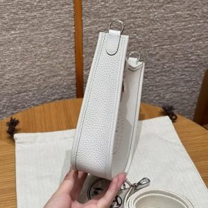 Hermes Evelyne 16 CM Bag Handmade In Taurillon Clemence Leather Silver Hardware M4 Girs Pale - Image 16