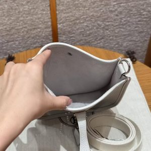 Hermes Evelyne 16 CM Bag Handmade In Taurillon Clemence Leather Silver Hardware M4 Girs Pale - Image 13