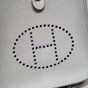 Hermes Evelyne 16 CM Bag Handmade In Taurillon Clemence Leather Silver Hardware M4 Girs Pale - Image 11