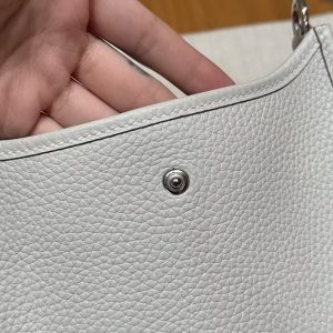 Hermes Evelyne 16 CM Bag Handmade In Taurillon Clemence Leather Silver Hardware M4 Girs Pale - Image 5