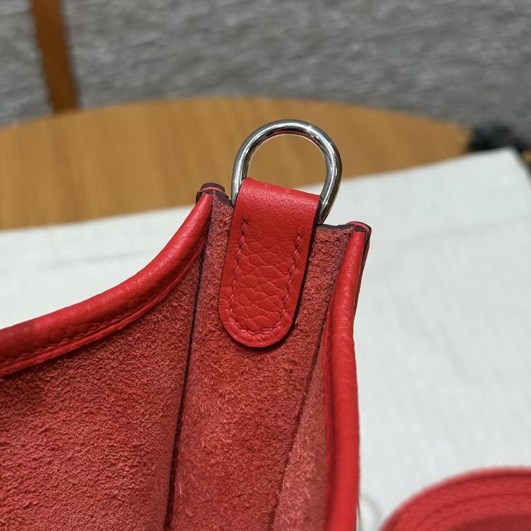 Hermes Evelyne 16 CM Bag Handmade In Taurillon Clemence Leather Silver Hardware S3 Rouge Coeur - Image 7