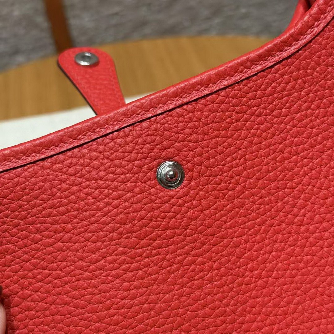 Hermes Evelyne 16 CM Bag Handmade In Taurillon Clemence Leather Silver Hardware S3 Rouge Coeur - Image 6