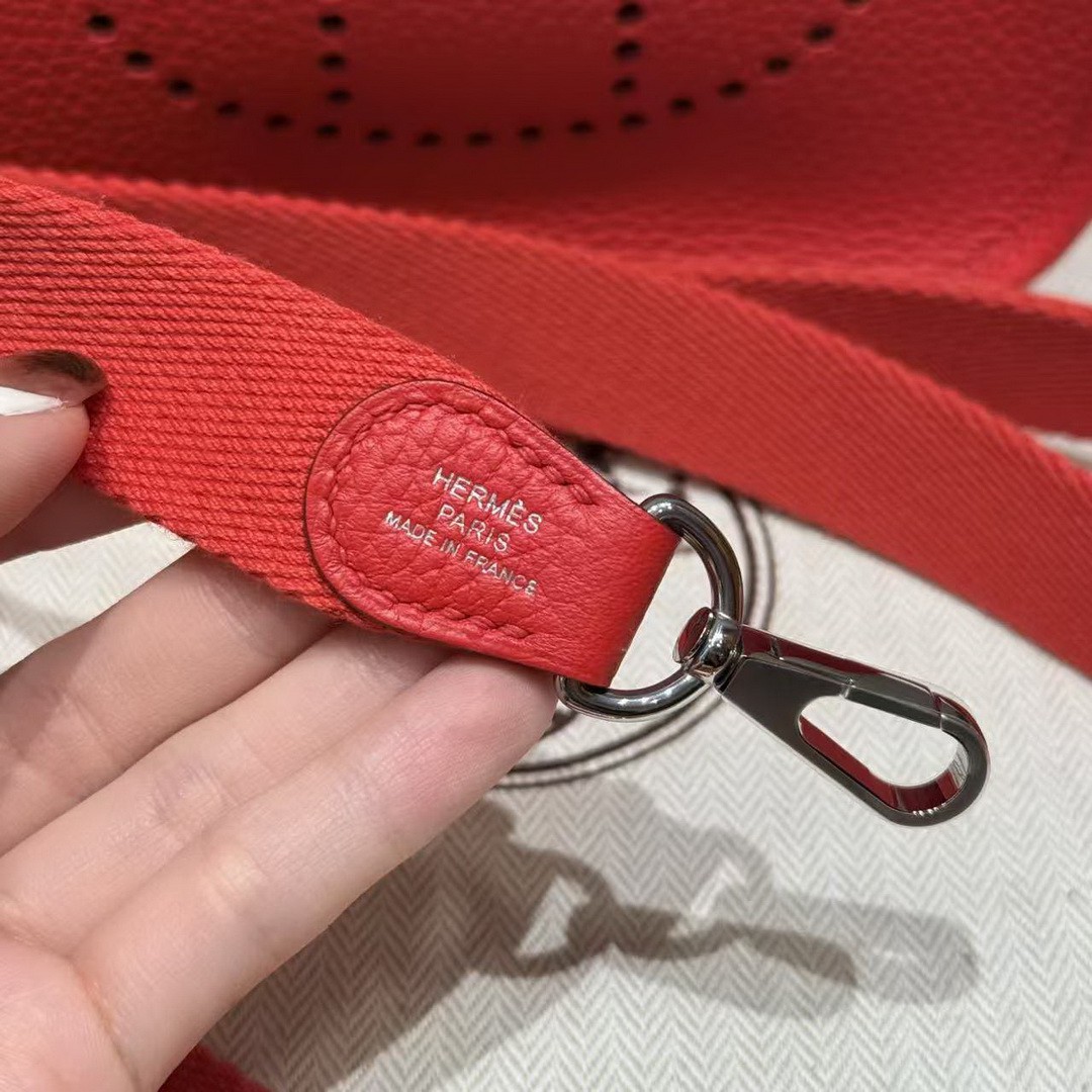 Hermes Evelyne 16 CM Bag Handmade In Taurillon Clemence Leather Silver Hardware S3 Rouge Coeur - Image 3