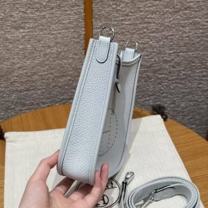 Hermes Evelyne 16 CM Bag Handmade In Taurillon Clemence Leather Sliver Hardware T0 Blue Brume - Image 21