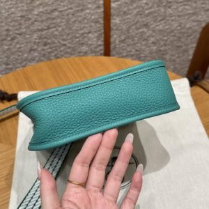 Hermes Evelyne 16 CM Bag Handmade In Taurillon Clemence Leather Silver Hardware U1 Vert Verone - Image 15