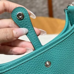 Hermes Evelyne 16 CM Bag Handmade In Taurillon Clemence Leather Silver Hardware U1 Vert Verone - Image 10