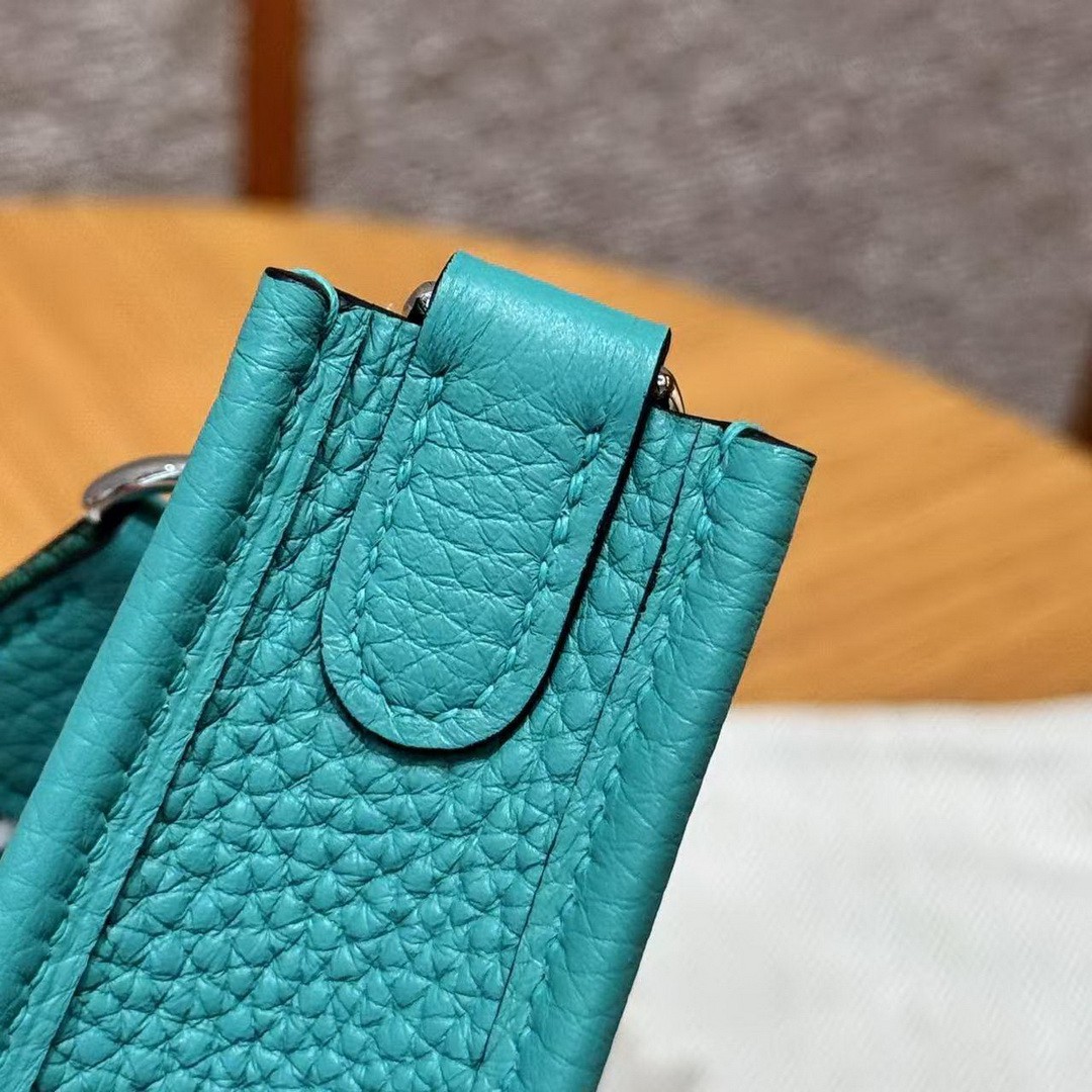 Hermes Evelyne 16 CM Bag Handmade In Taurillon Clemence Leather Silver Hardware U1 Vert Verone - Image 5
