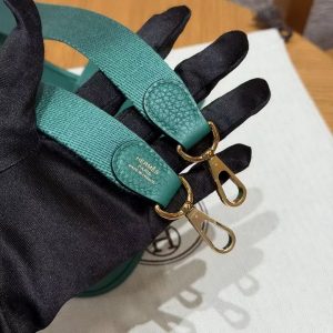Hermes Evelyne 16 CM Bag Handmade In Epsom Calfskin Leather Gold Hardware U4 Vert Vertigo - Image 3