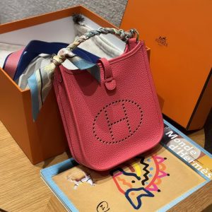 Hermes Evelyne 16 CM Bag Handmade In Taurillon Clemence Leather Silver Hardware U5 Rose Lipstick - Image 9