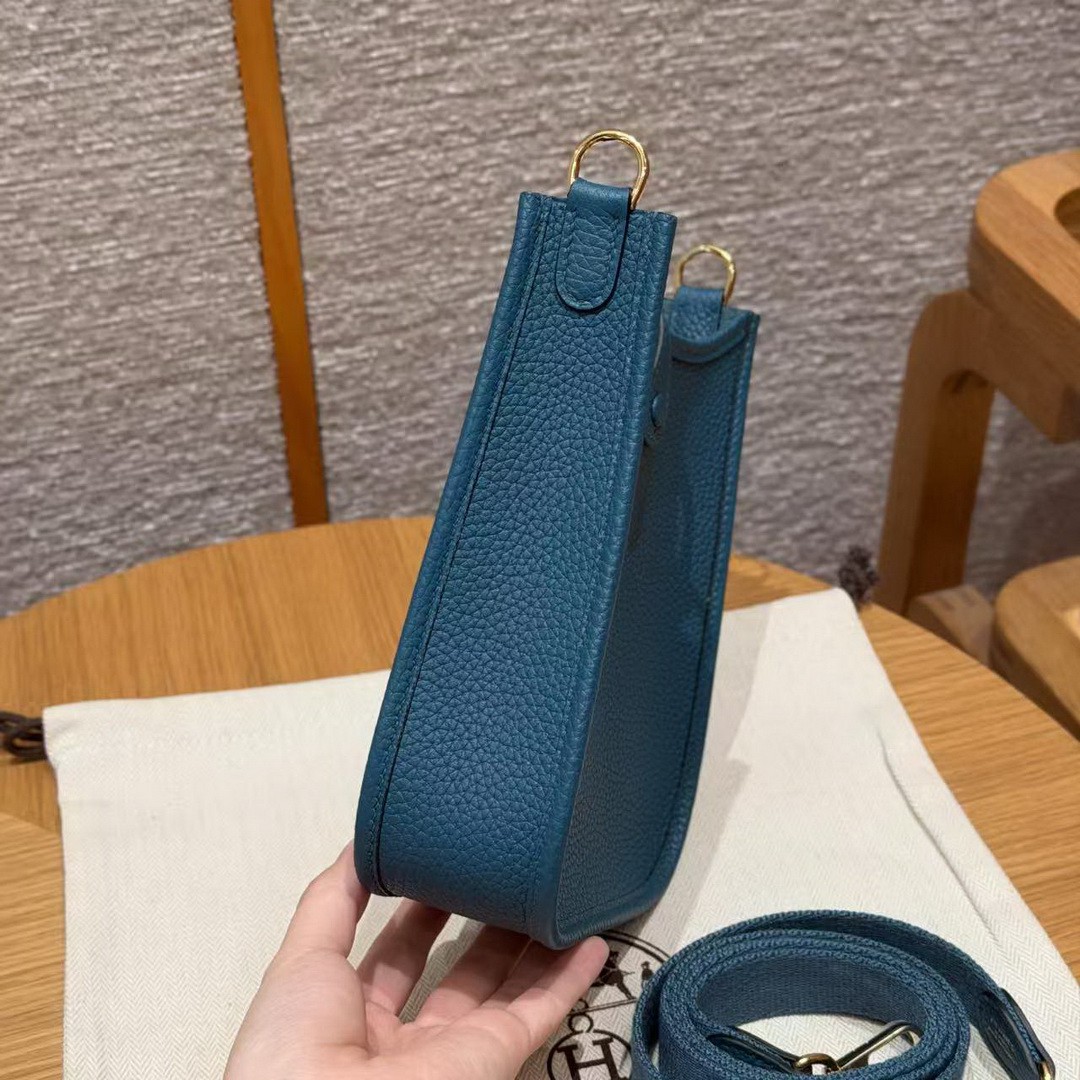 Hermes Evelyne 16 CM Bag Handmade In Epsom Calfskin Leather Gold Hardware W0 Vert Bosphore - Image 17