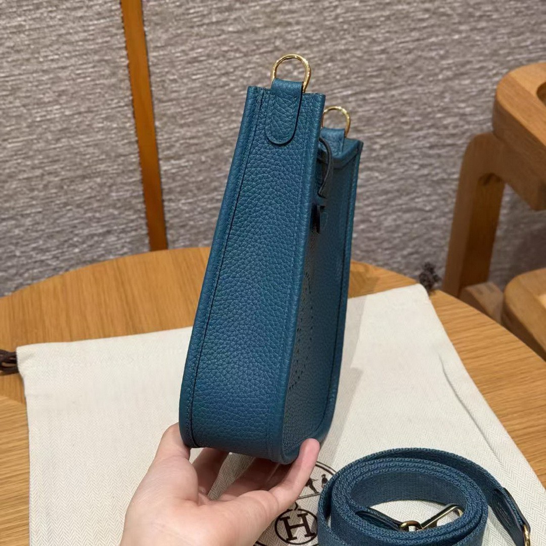 Hermes Evelyne 16 CM Bag Handmade In Epsom Calfskin Leather Gold Hardware W0 Vert Bosphore - Image 16