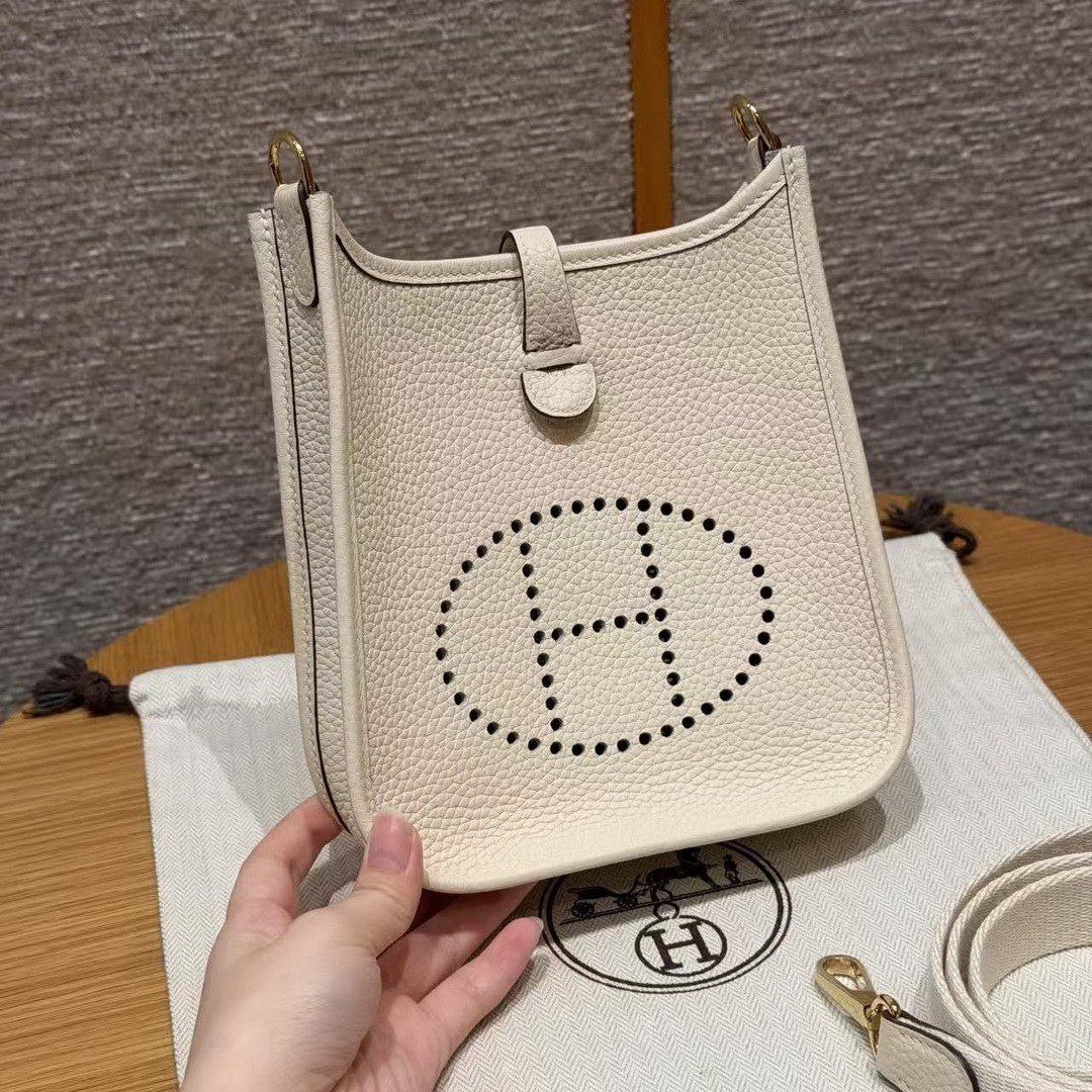 Hermes Evelyne 16 CM Bag Handmade In Taurillon Clemence Leather Gold Hardware l2 Nata