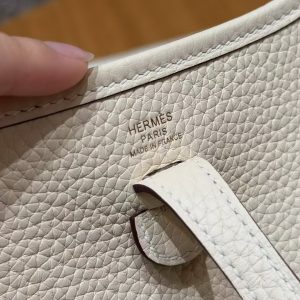 Hermes Evelyne 16 CM Bag Handmade In Taurillon Clemence Leather Gold Hardware l2 Nata - Image 15
